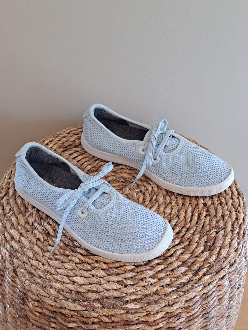 Allbirds Womens Tree Skipper Light Blue Mesh Athleisure/Walking Sneakers 9